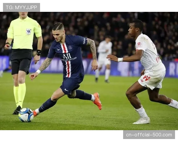 法甲战报：大巴黎4-1大胜里尔，提前四轮成功卫冕联赛冠军。