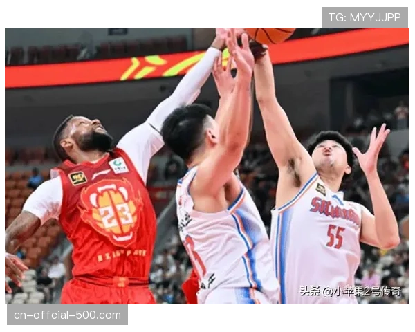 【2026年4月CBA联赛·非赛事·群众体育CBA球星走进社区,与民间篮球爱好者进行趣味互动